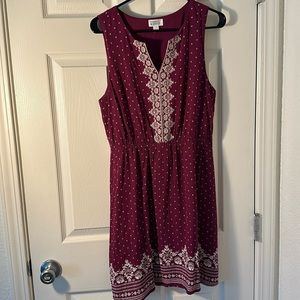 Maroon dress with embroidered detail